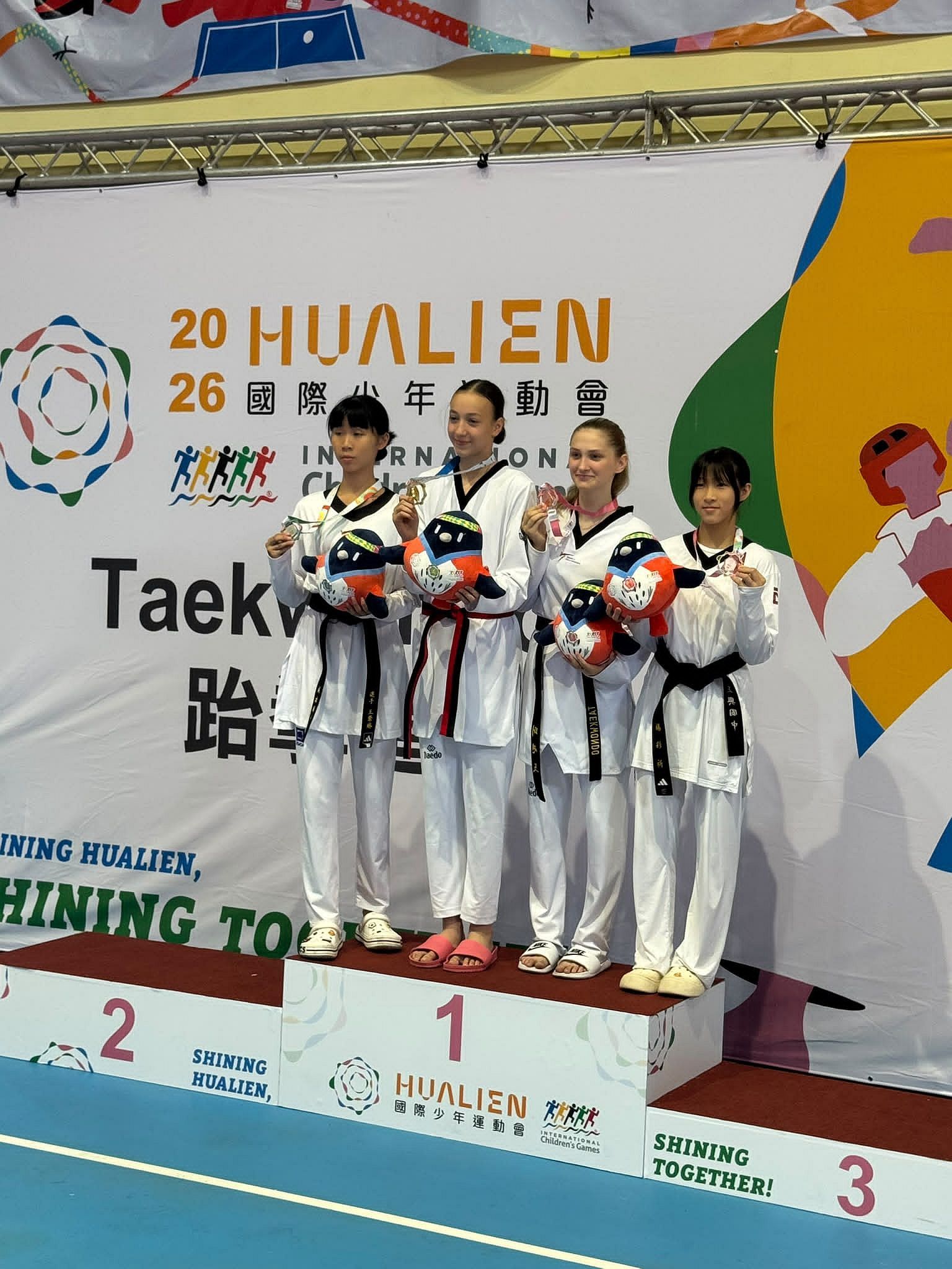 Víťazka Zainab Mamuti v taekwondo z bratislavskej výpravy Futbalové reprezentantky bratislavskej výpravy na International Children's Games 2026 v taiwanskom Hualiene