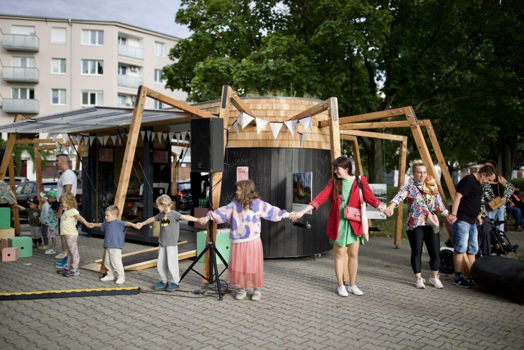 Medzinárodný samit o tvorbe miest budúcnosti pre deti Start with Children